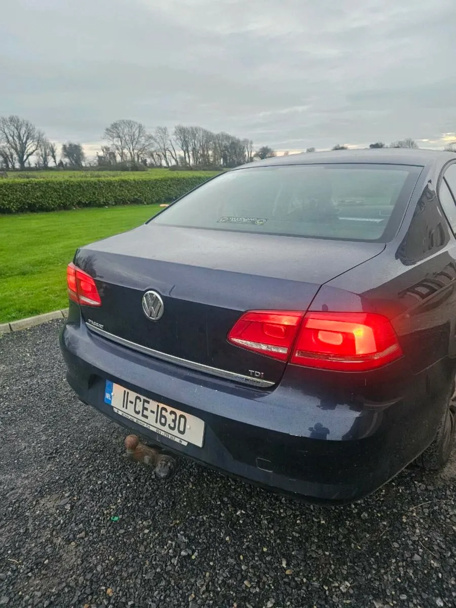 2011 Passat - Image 4