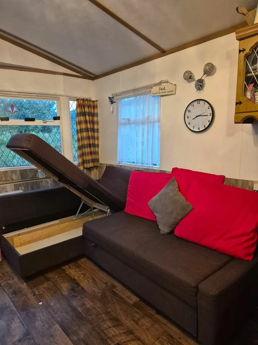 Corner couch - Image 3