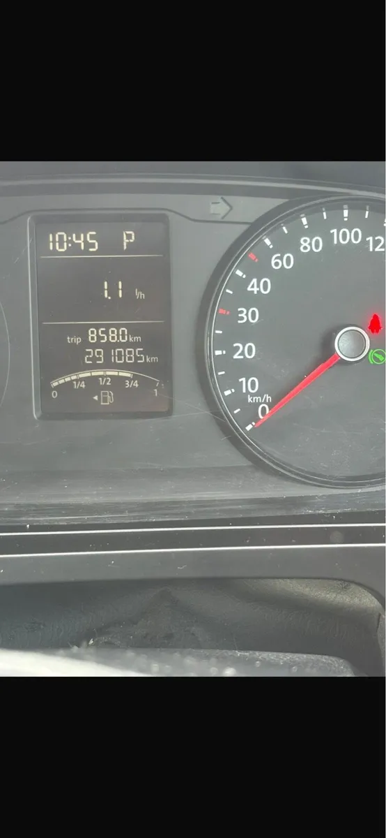 VW Transporter - Image 2