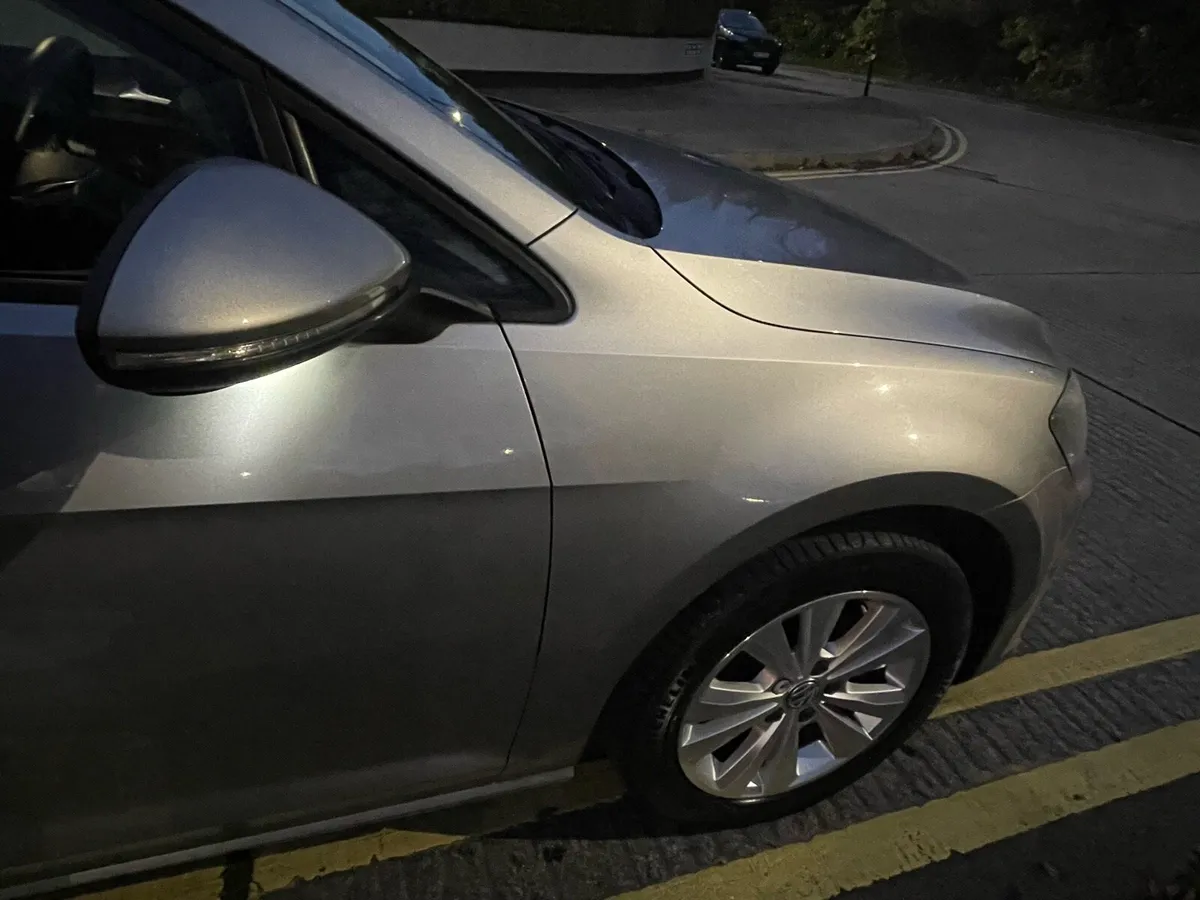 GOLF 1.2L SILVER AUTOMATIC 5 door - Image 3