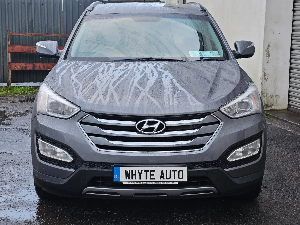 Hyundai Santa Fe 2014 4WD SPECIAL EDITION - Image 2
