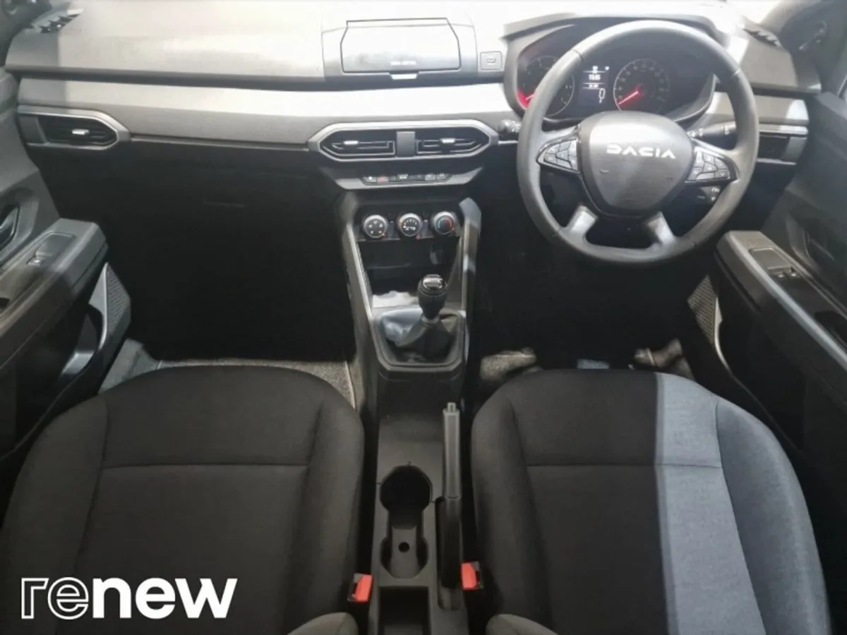 Dacia Jogger TCe 110 Essential 7 Seater - Image 3