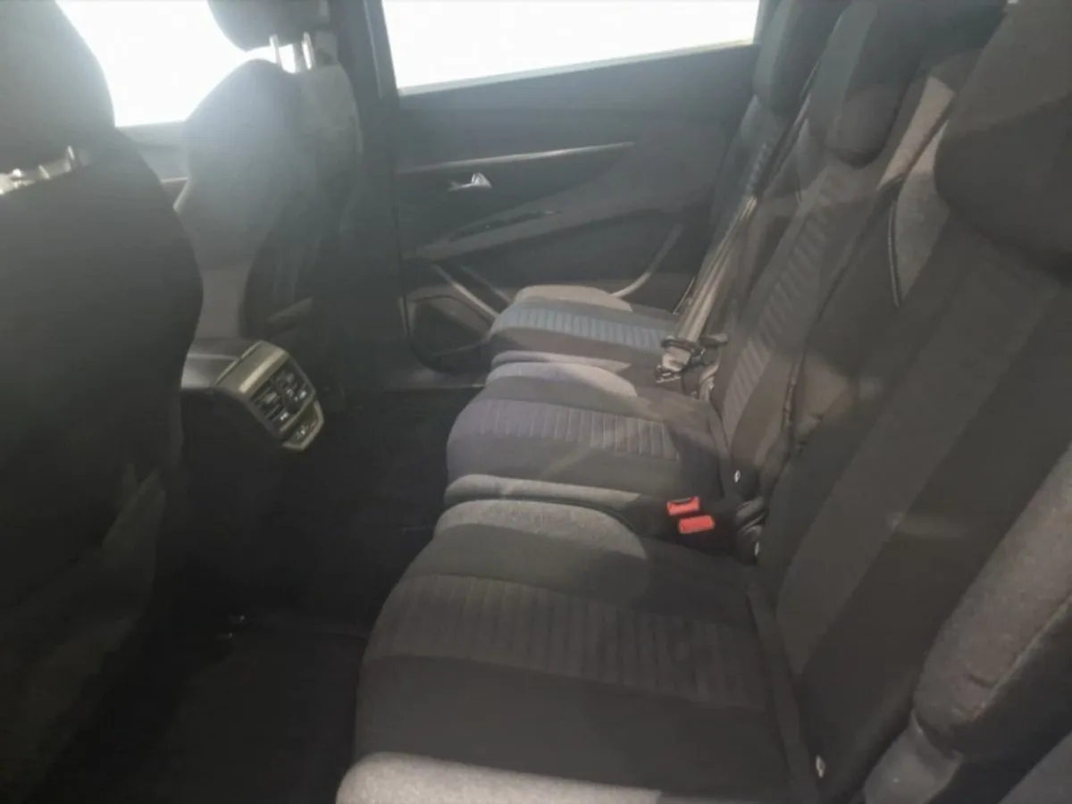 Peugeot 5008 1.5 BlueHDi 130bhp Active Auto 7 Seat - Image 3