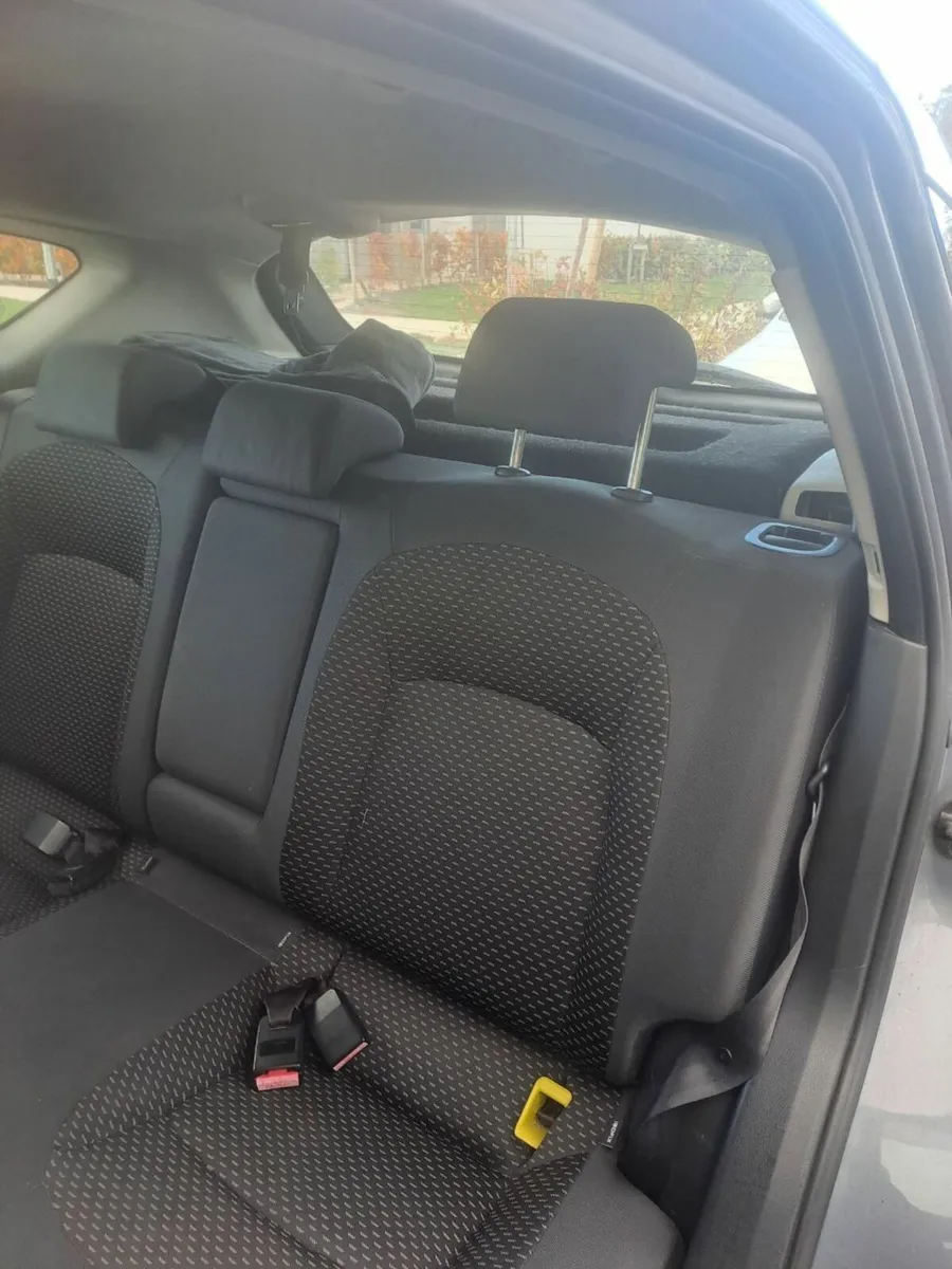 Nissan Qashqai 2009 - Image 3