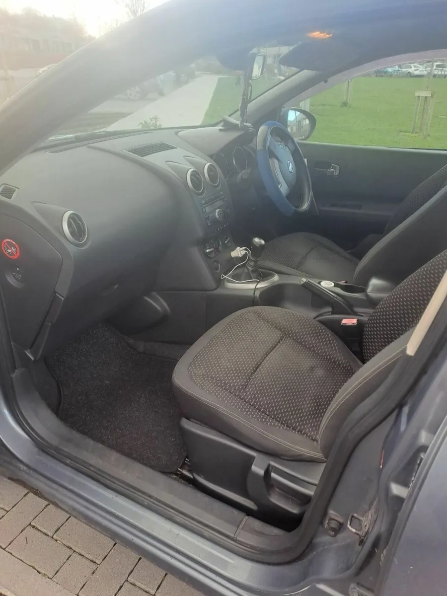 Nissan Qashqai 2009 - Image 4