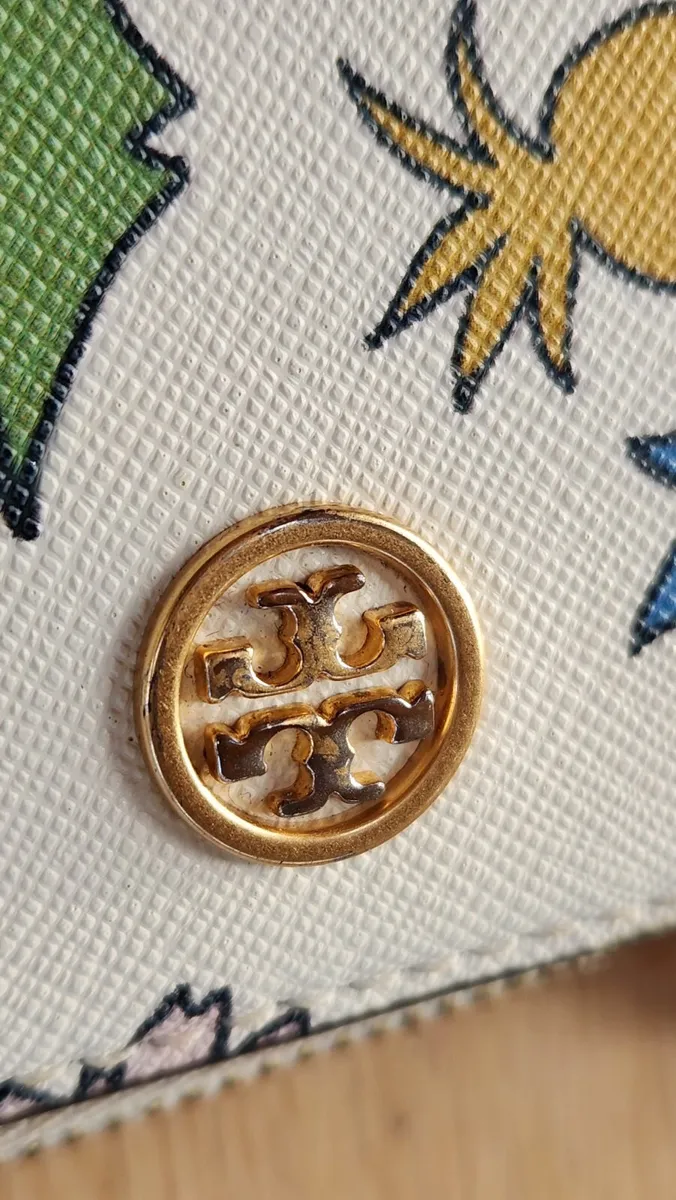 Authentic TORY BURCH - Image 3