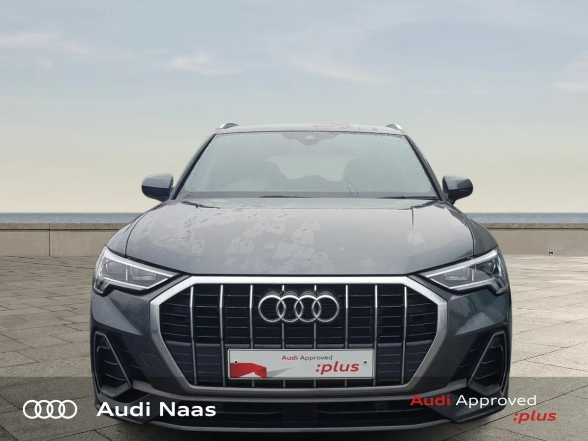 Audi Q3 45 S-Line TFSI E - Image 2