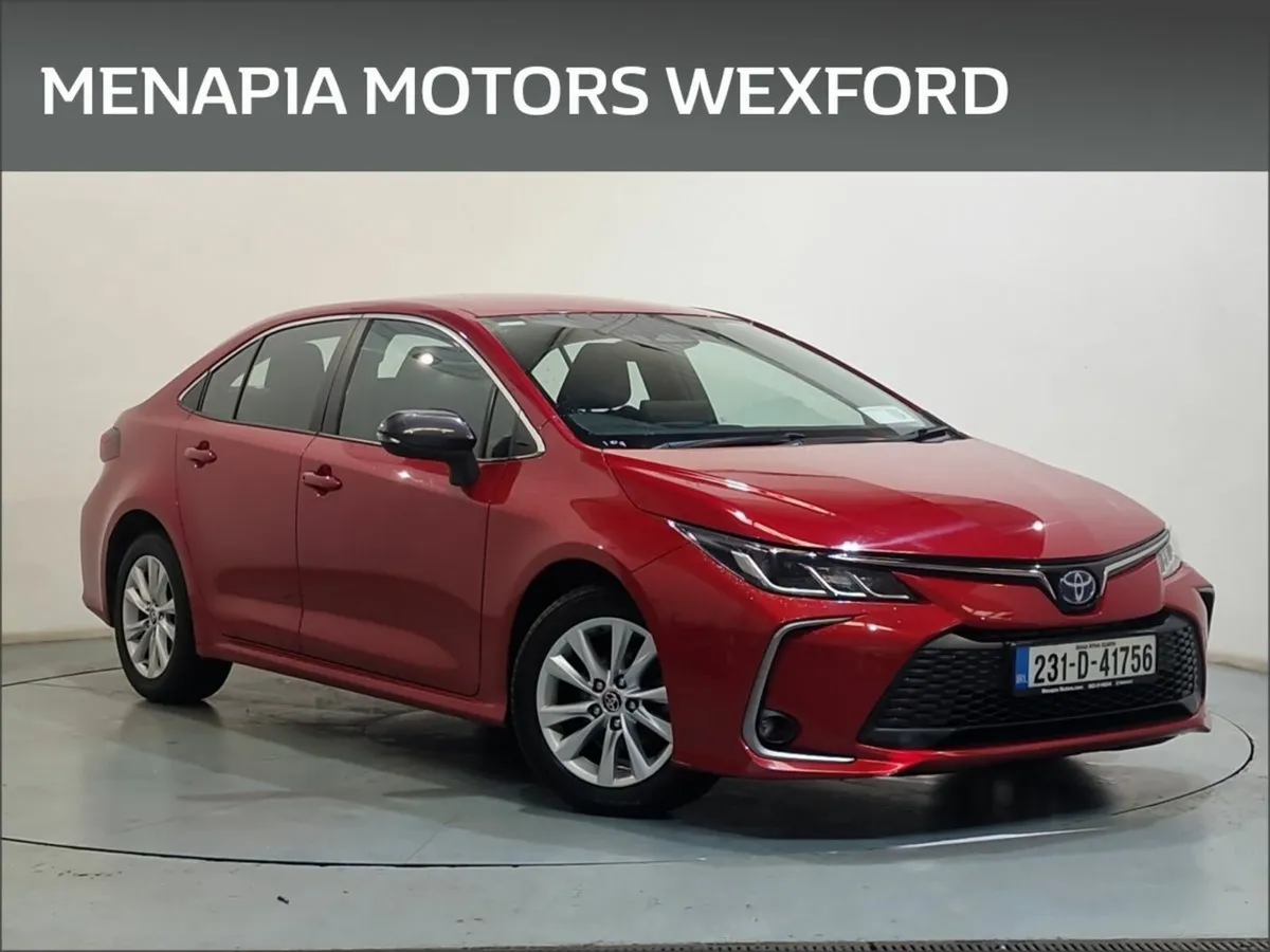 Toyota Corolla 1.8 Hybrid Luna Saloon - Image 1