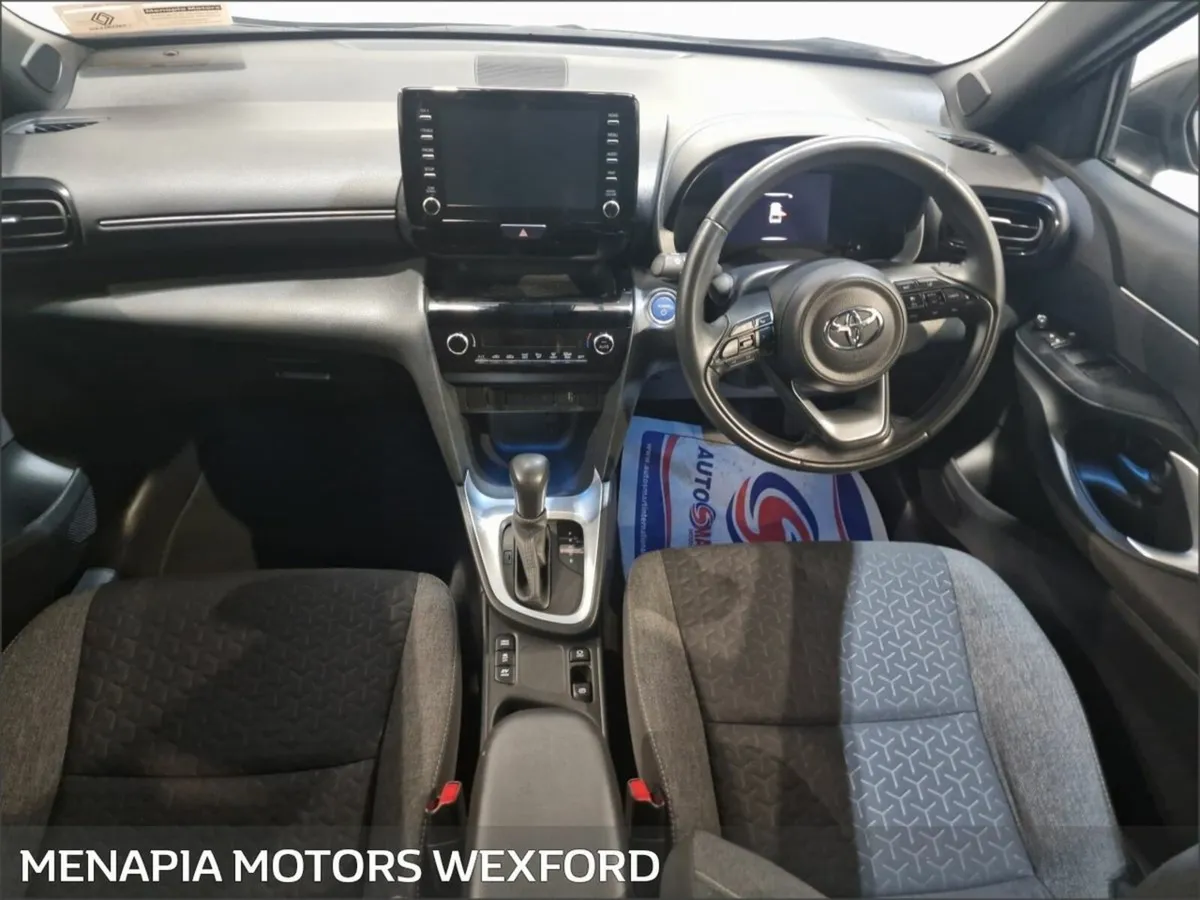 Toyota Yaris Cross Yaris Cross Design Hev Auto  VV - Image 3