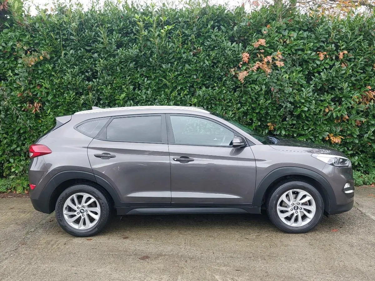 €10995 HYUNDAI TUCSON 1.7CRDI SE NAV - Image 3