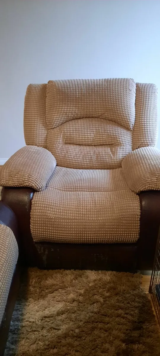 Arm chair and two piece couch - Image 2