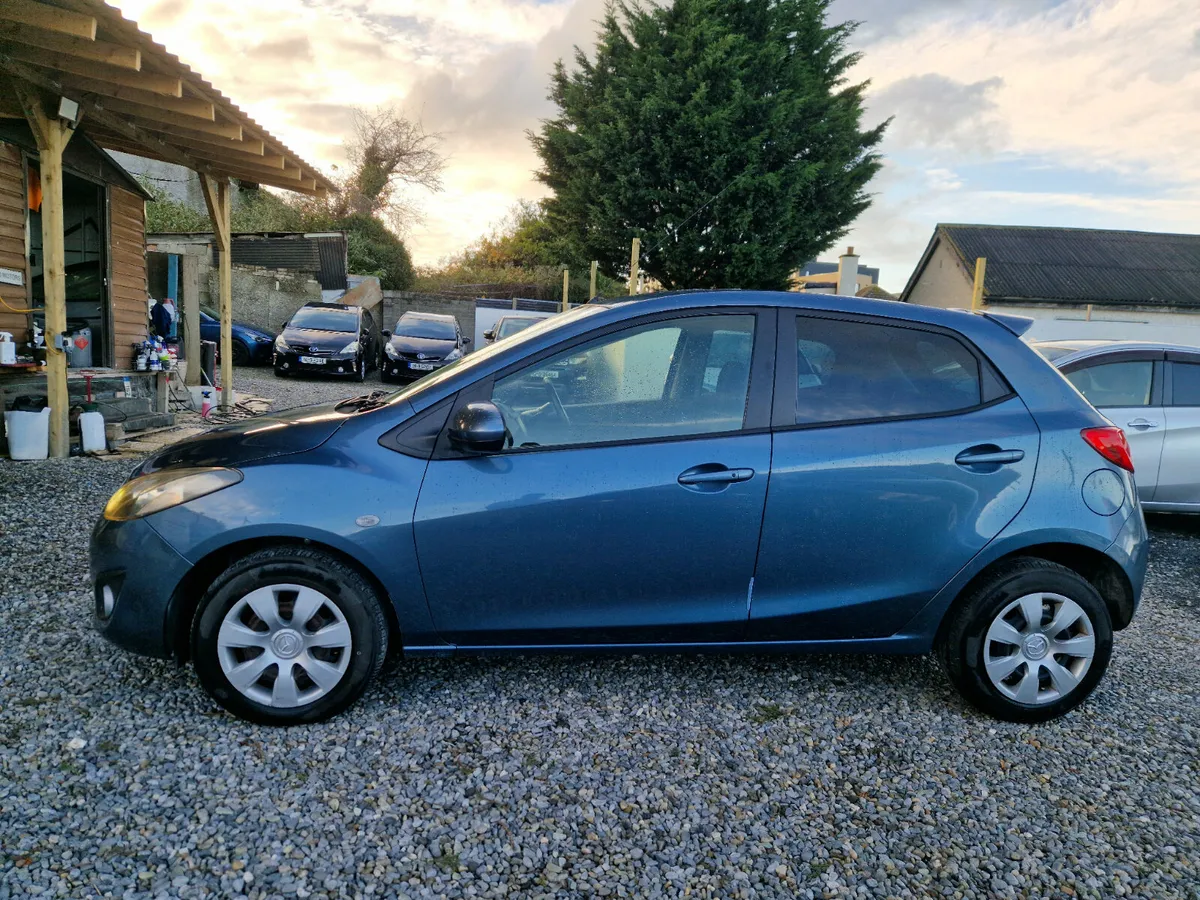 2014 mazda Demio 1.3 petrol | Auto - Image 4