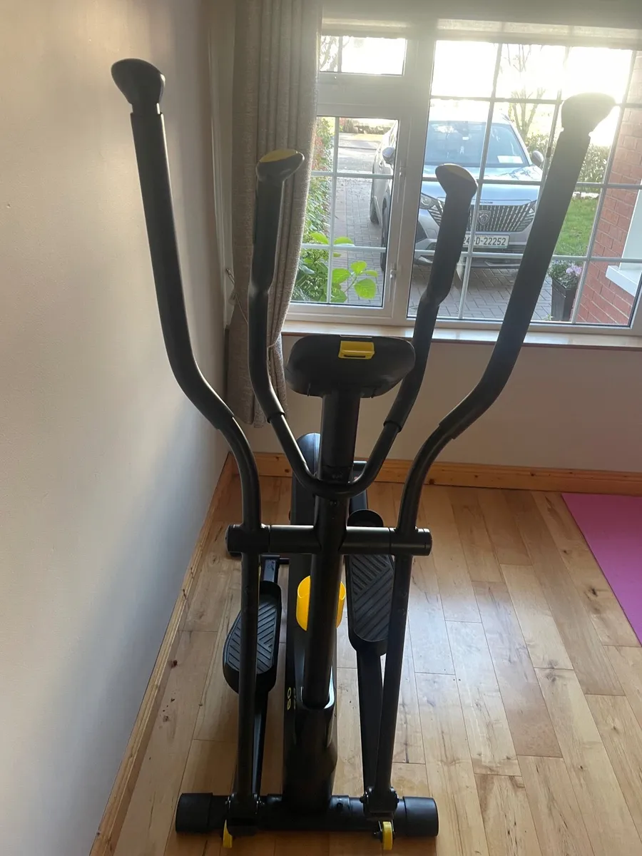 Cross trainer - Image 2