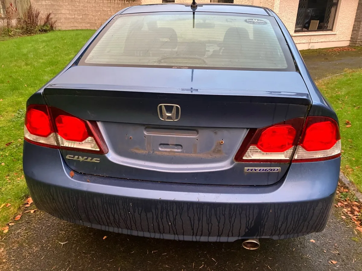 Honda Civic Hybrid for parts - Image 2