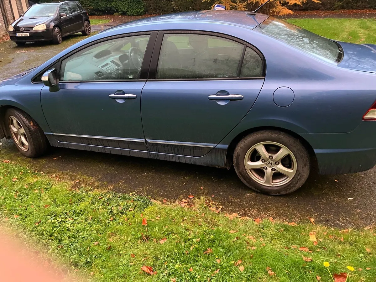 Honda Civic Hybrid for parts - Image 4