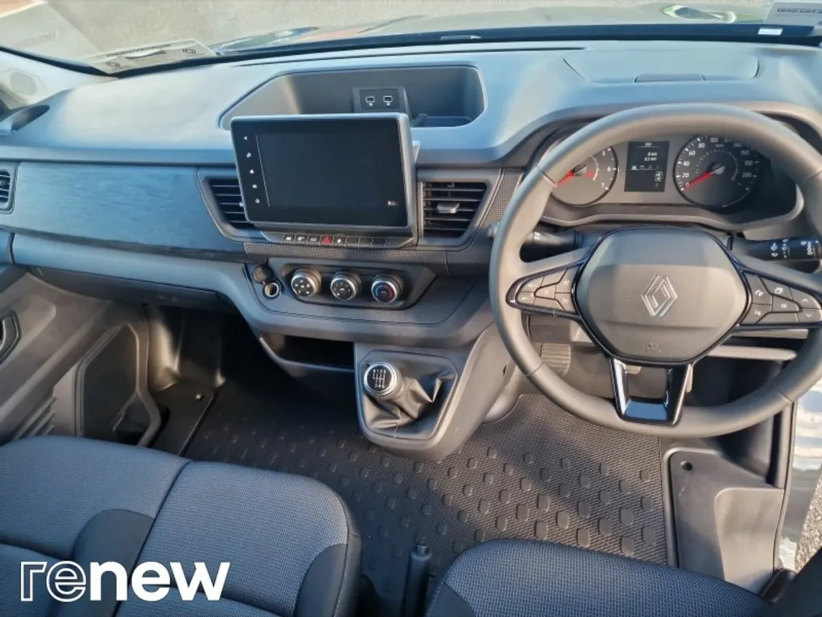 Renault Trafic LL30 130 Advance - Image 2
