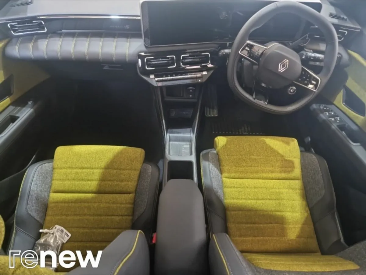 Renault 5 E-Tech Iconic 52 kWh 150hp - Image 3