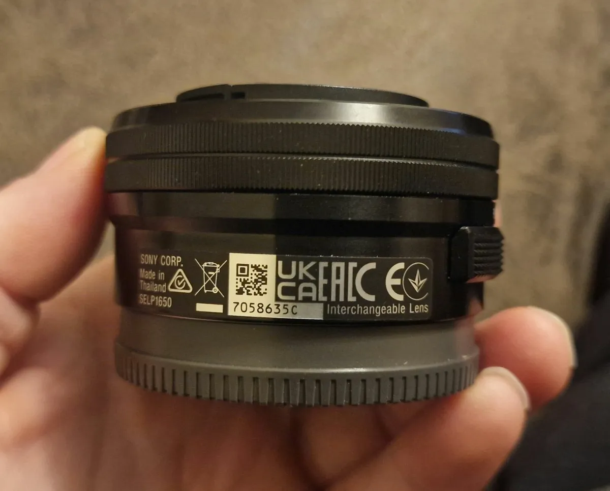 Sony E 16-50mm F3.5-5.6 PZ OSS Lens - Image 4