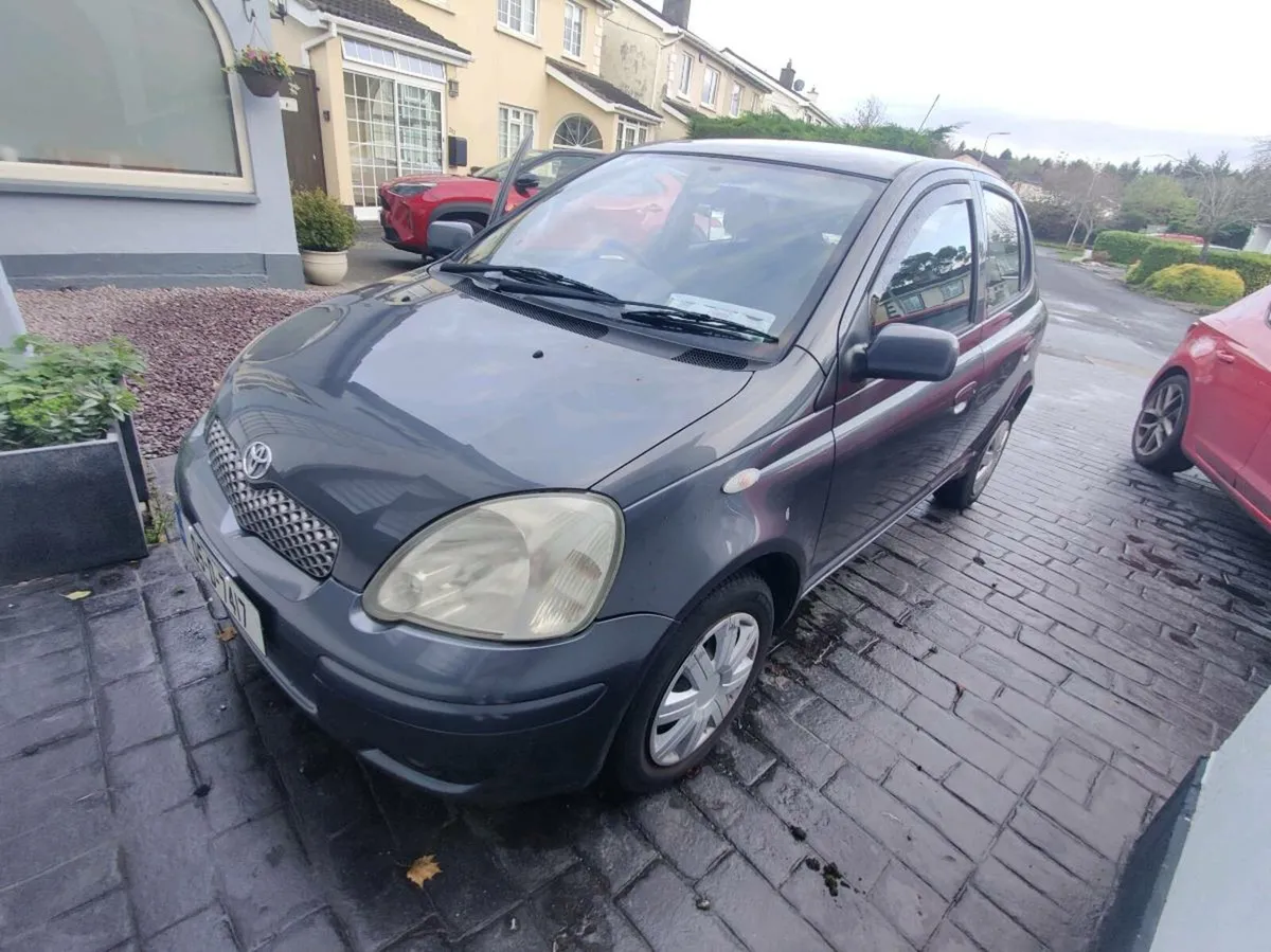 2005 Toyota Yaris low kms - Image 3