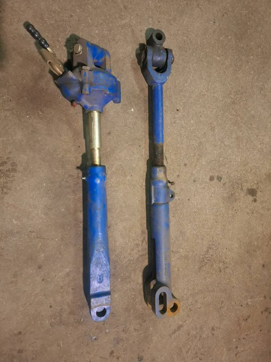 Ford lift arm adjusters - Image 1