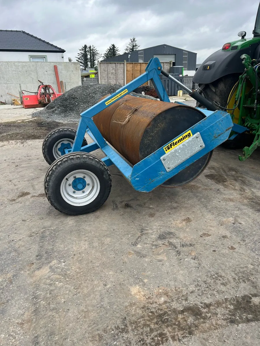 Fleming roller - Image 1