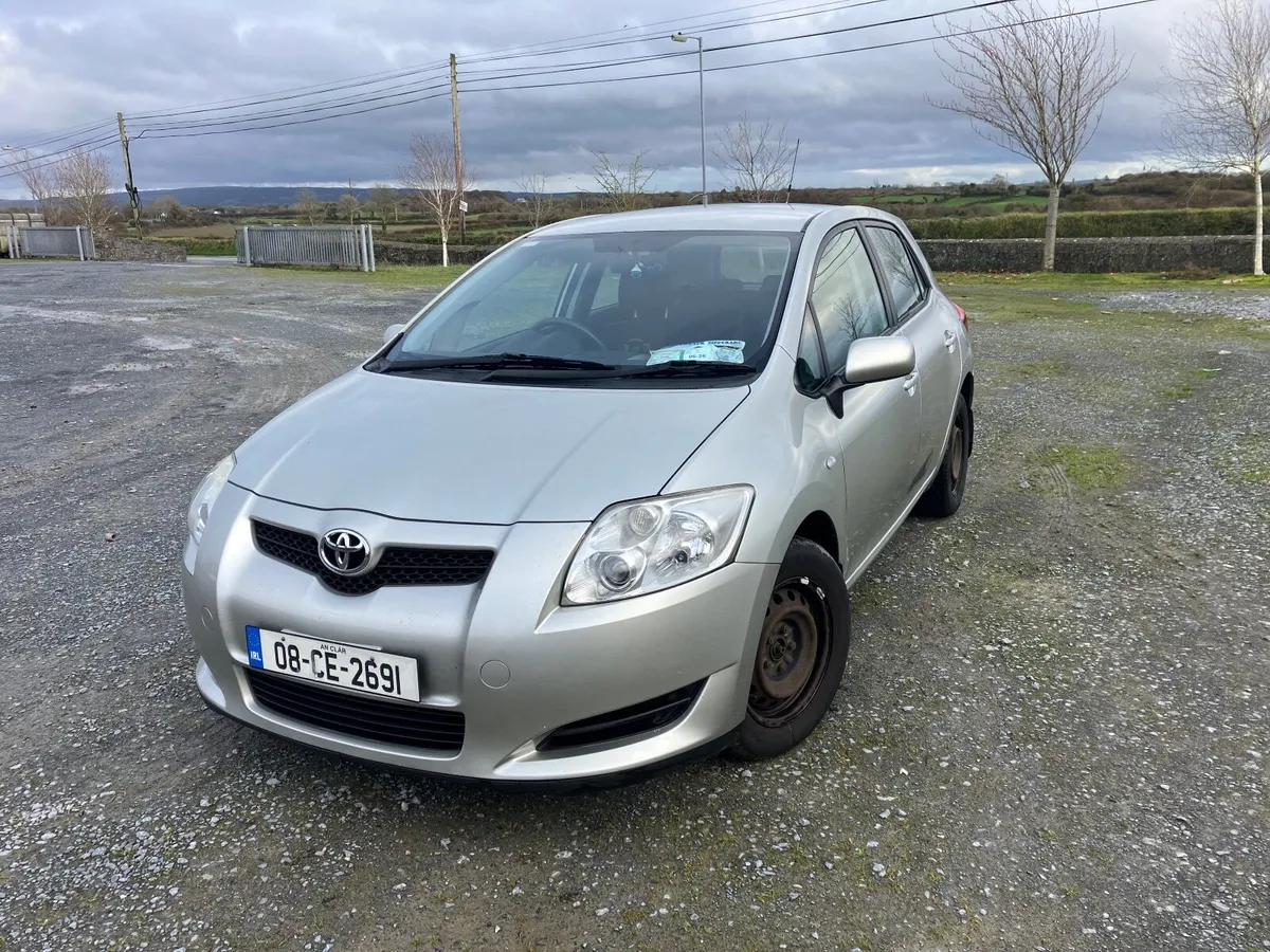 Toyota Auris 2008 - Image 1