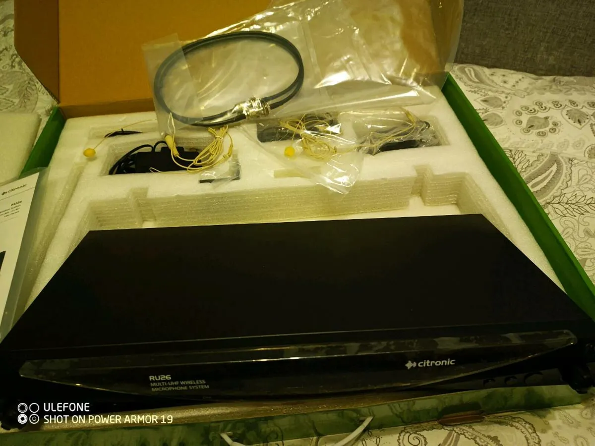 Wireless dual headphone system - Image 3