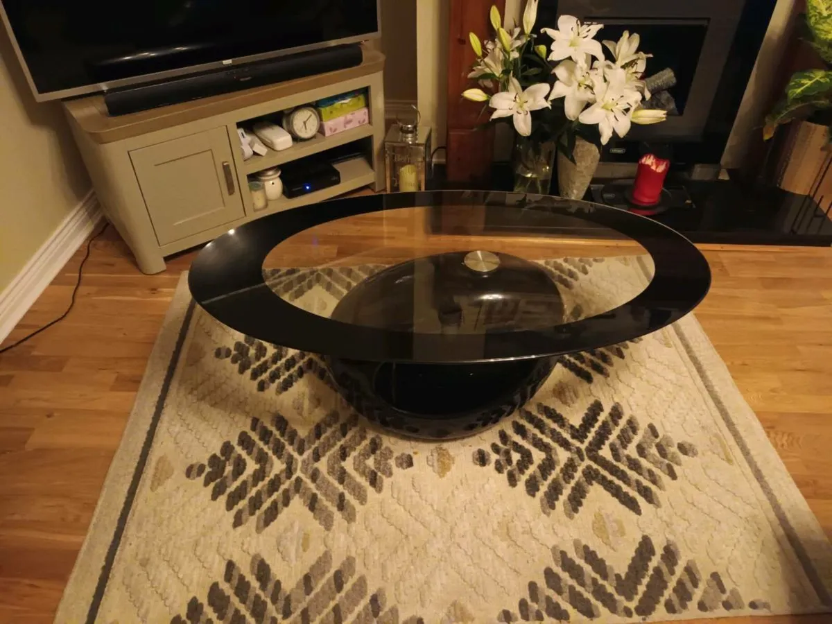 Household furnishings for sale - Image 4