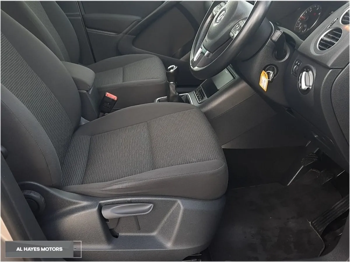 Volkswagen Tiguan  sols Sold Sold Sold Sold Sold - Image 4