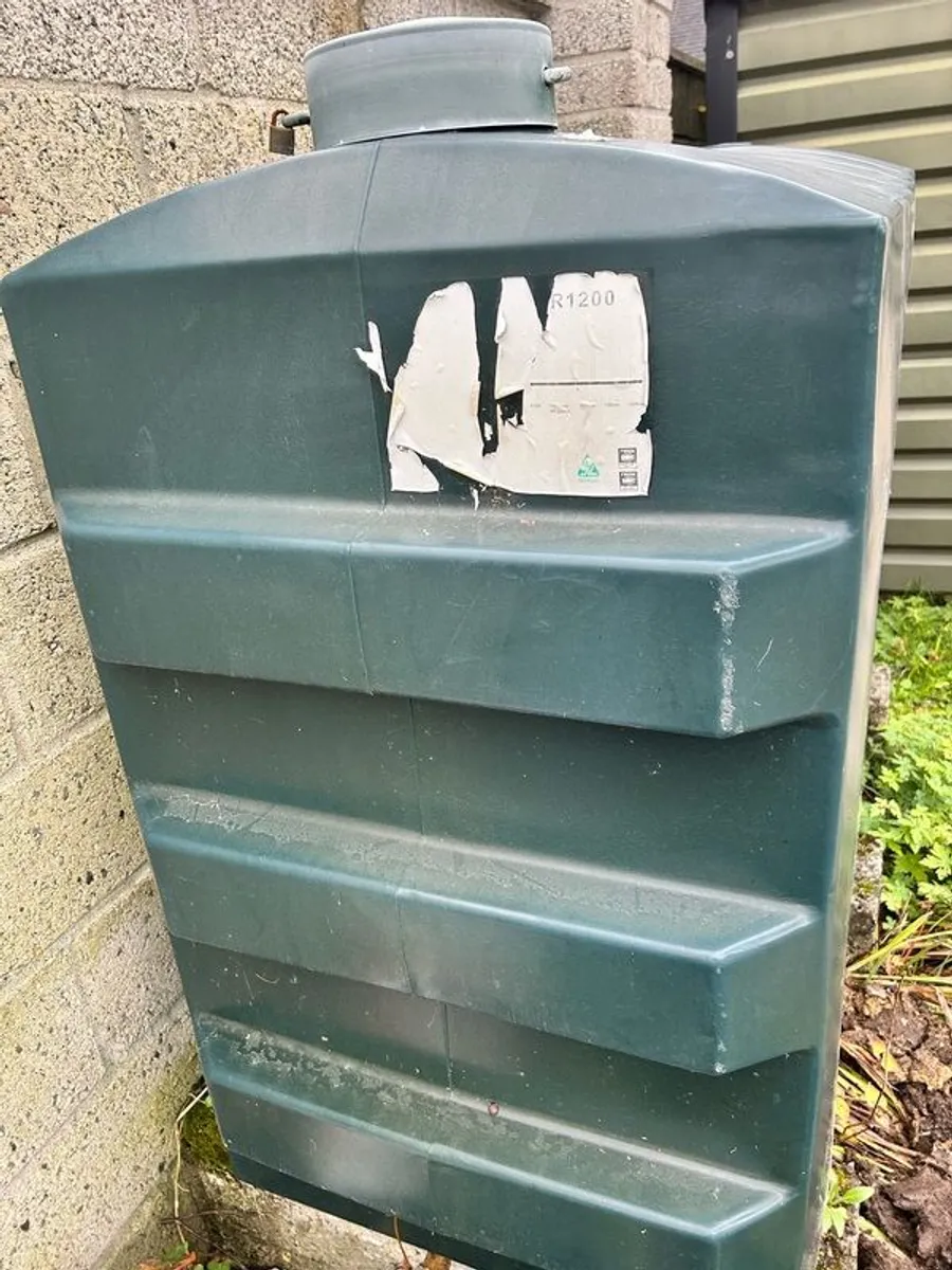 R1200 Oil tank - Image 1