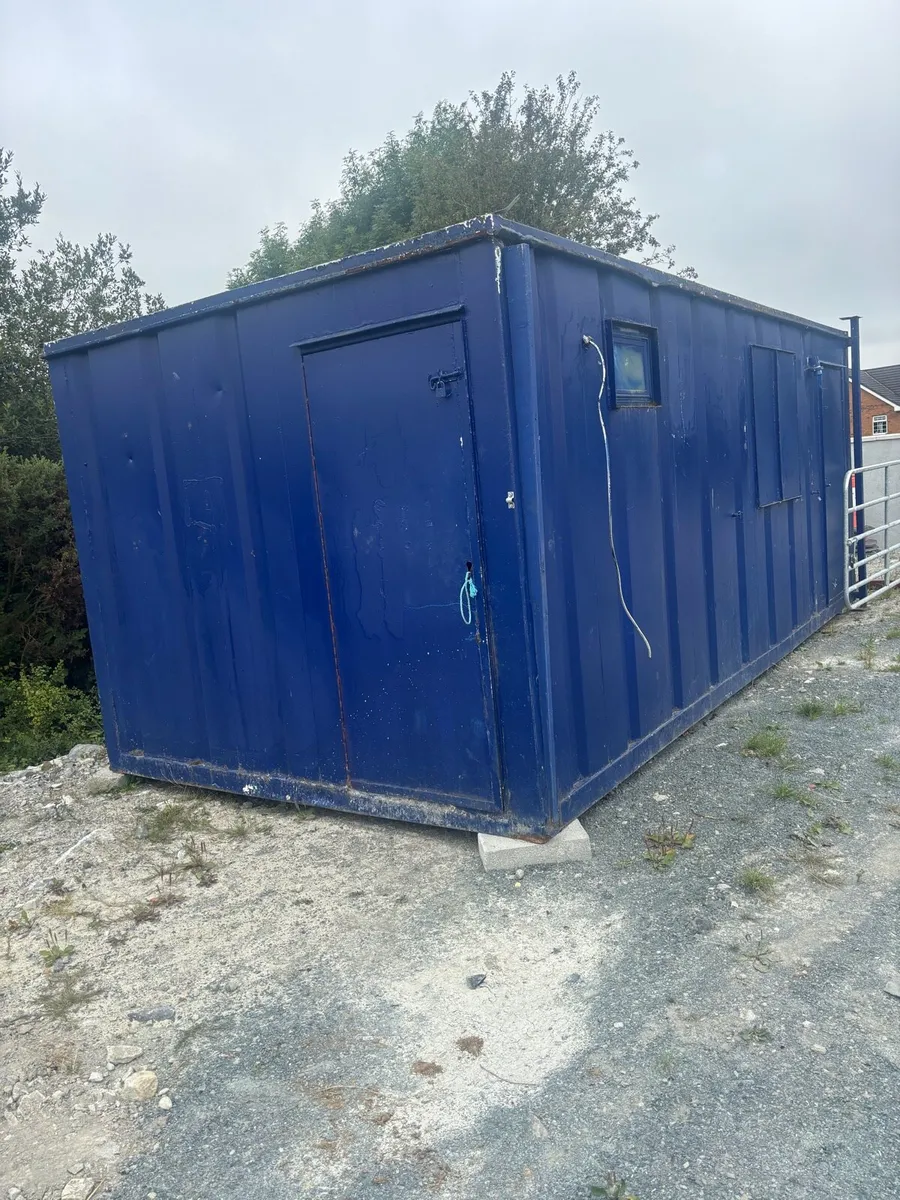 Site canteen container