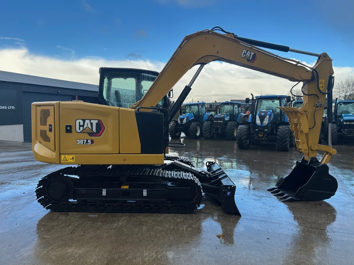 2022 Caterpillar 307.5 C/W Thumb Grab - Image 1