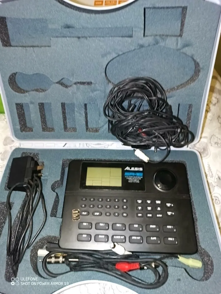 Alisis SR16 drum machine - Image 3