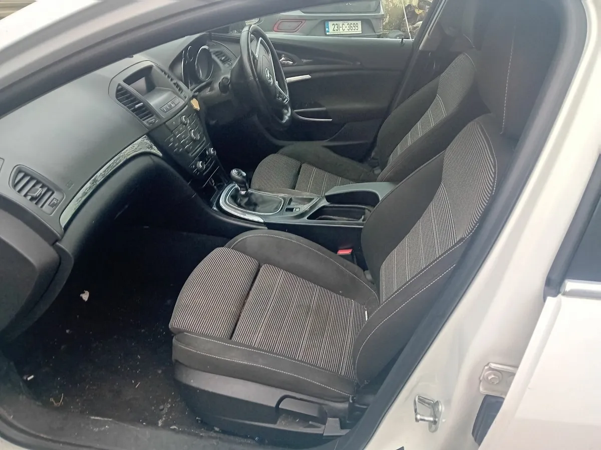 Vauxhall Insignia 2012 - Image 4