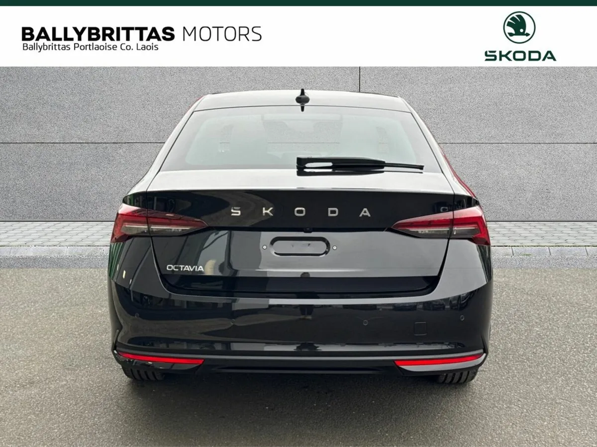 Skoda Octavia Selection + 2.0TDI 115BHP - Image 4