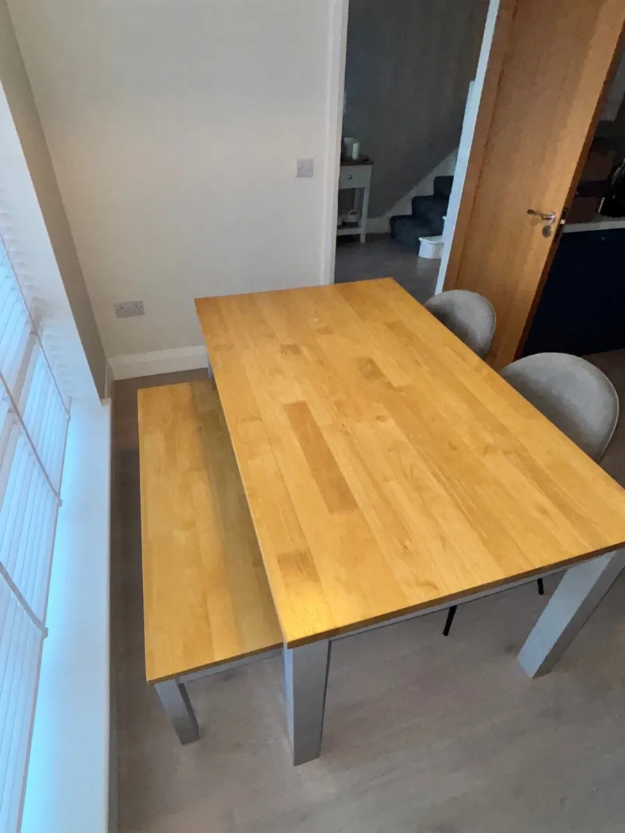Table, bench and chairs - Image 3