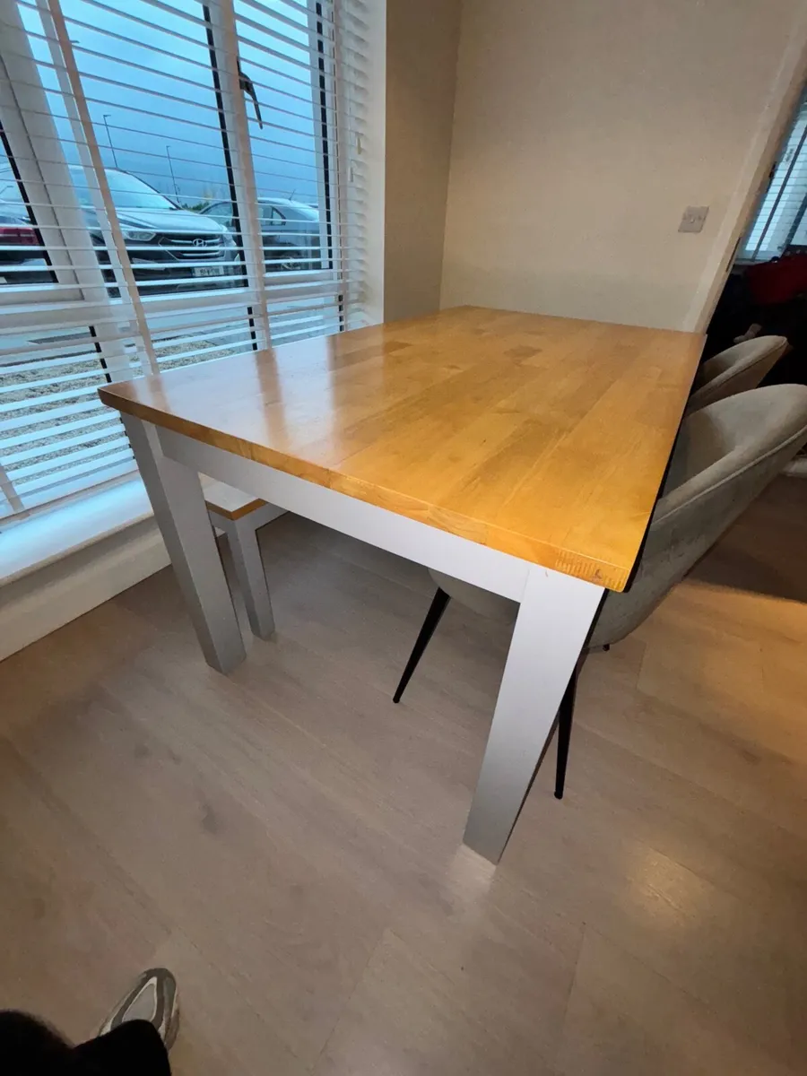 Table, bench and chairs - Image 4