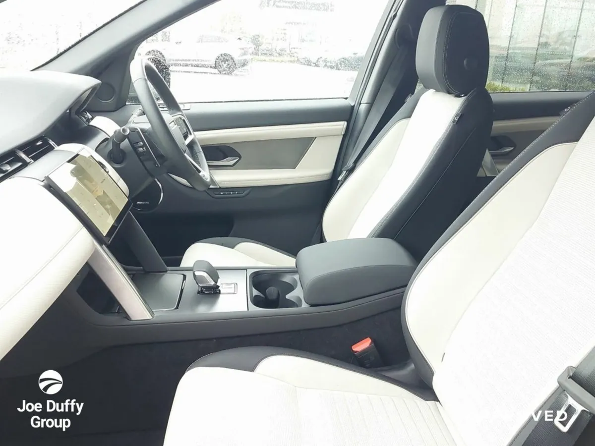Land Rover Discovery Sport *SOLD* 1.5 PHEV R-DYNAM - Image 3