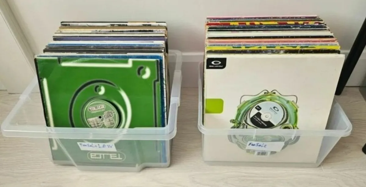 Rare 90s house, hardhouse, techno and trance vinyl - Image 1