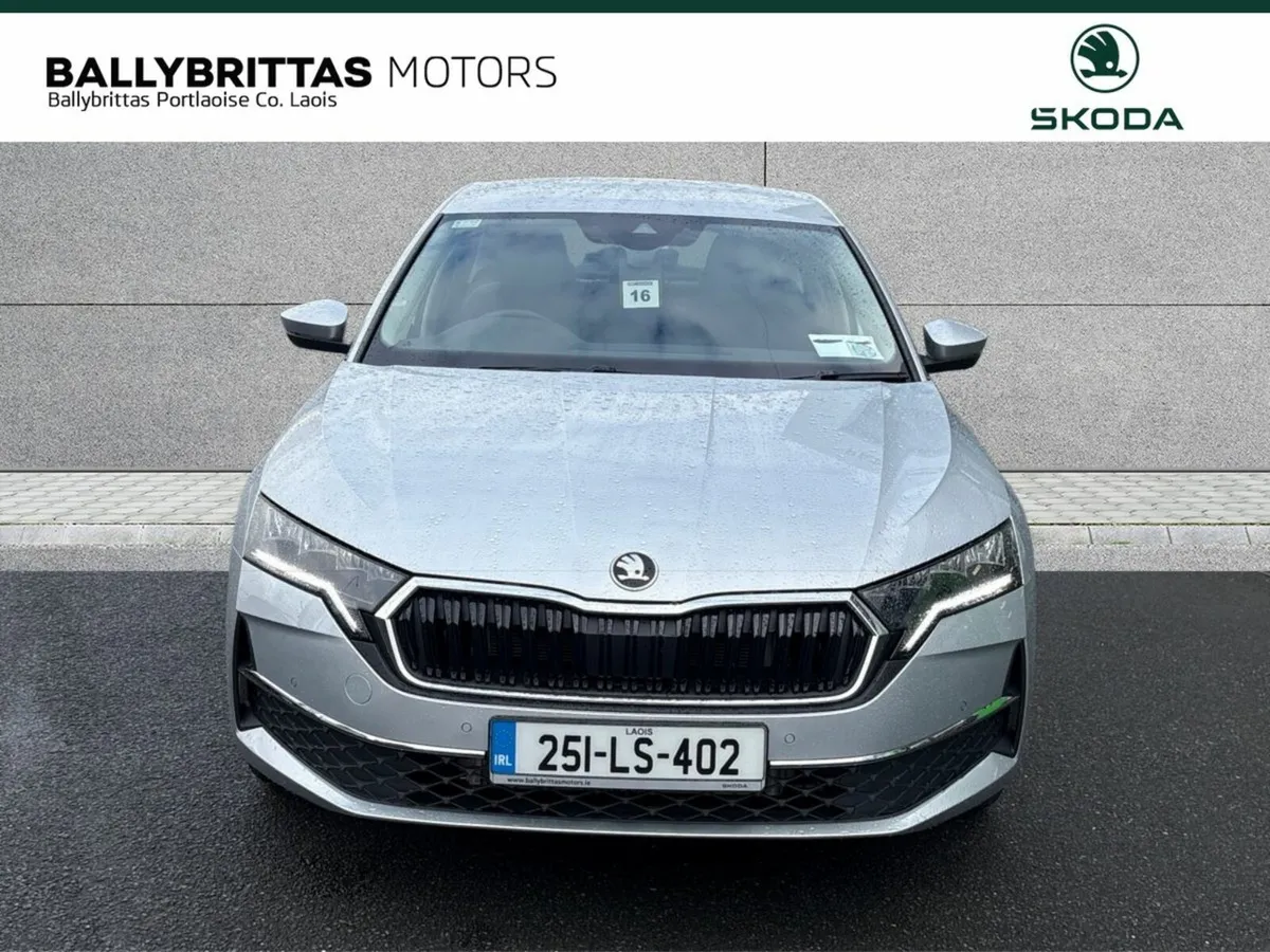 Skoda Octavia Selection 1.5TSI 115HP - Image 3