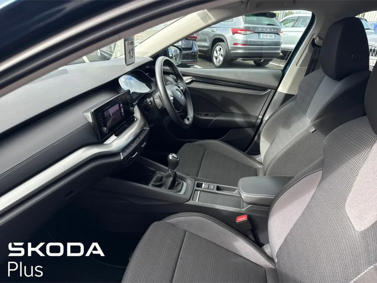 Skoda Octavia  Ambition 2.0TDI 115HP - Image 4