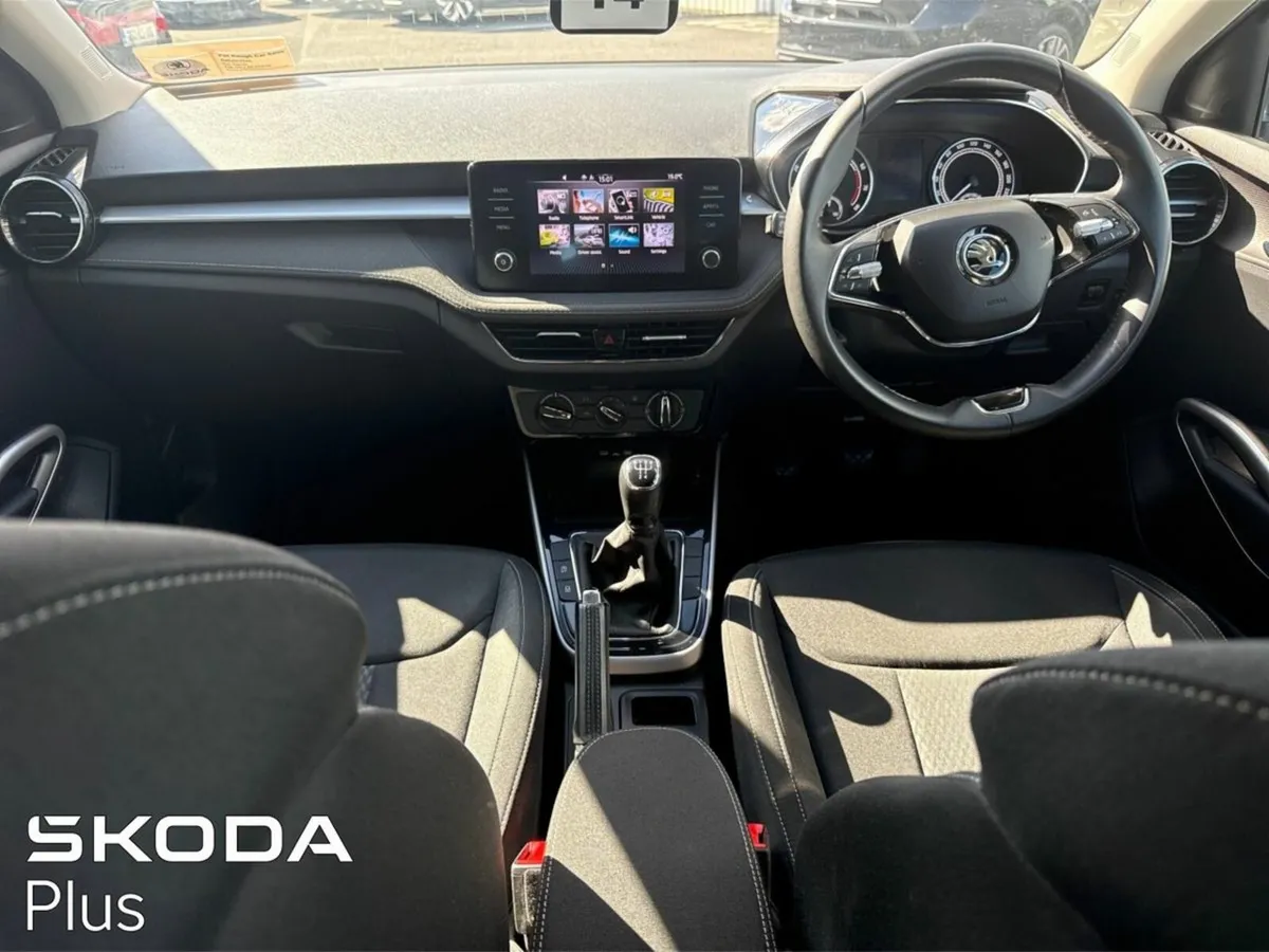 Skoda Fabia 1.0 MPI  STYLE - Image 2