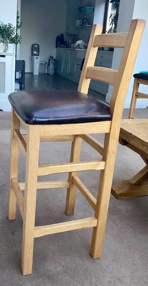 Bar chairs - Image 2