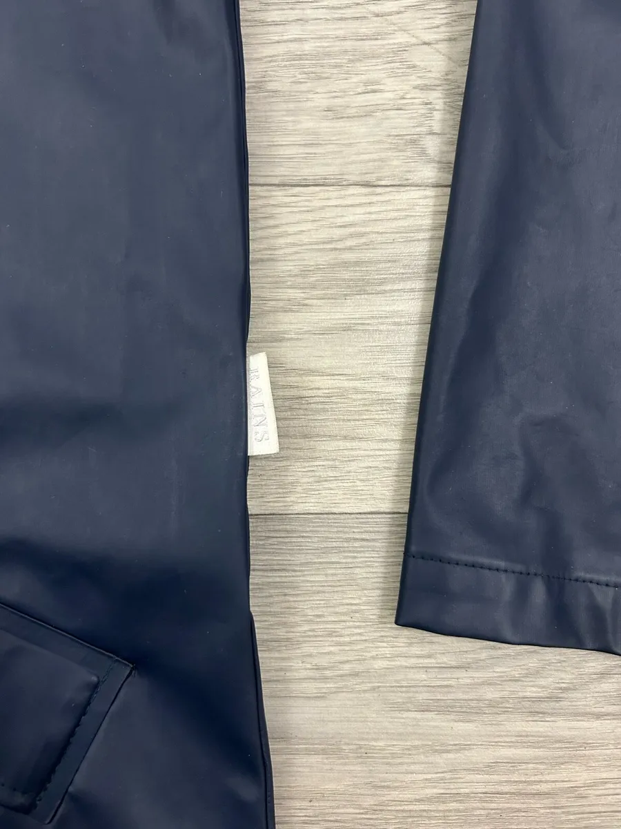Rains Waterproof Rain Jacket Mens M/L - Image 3