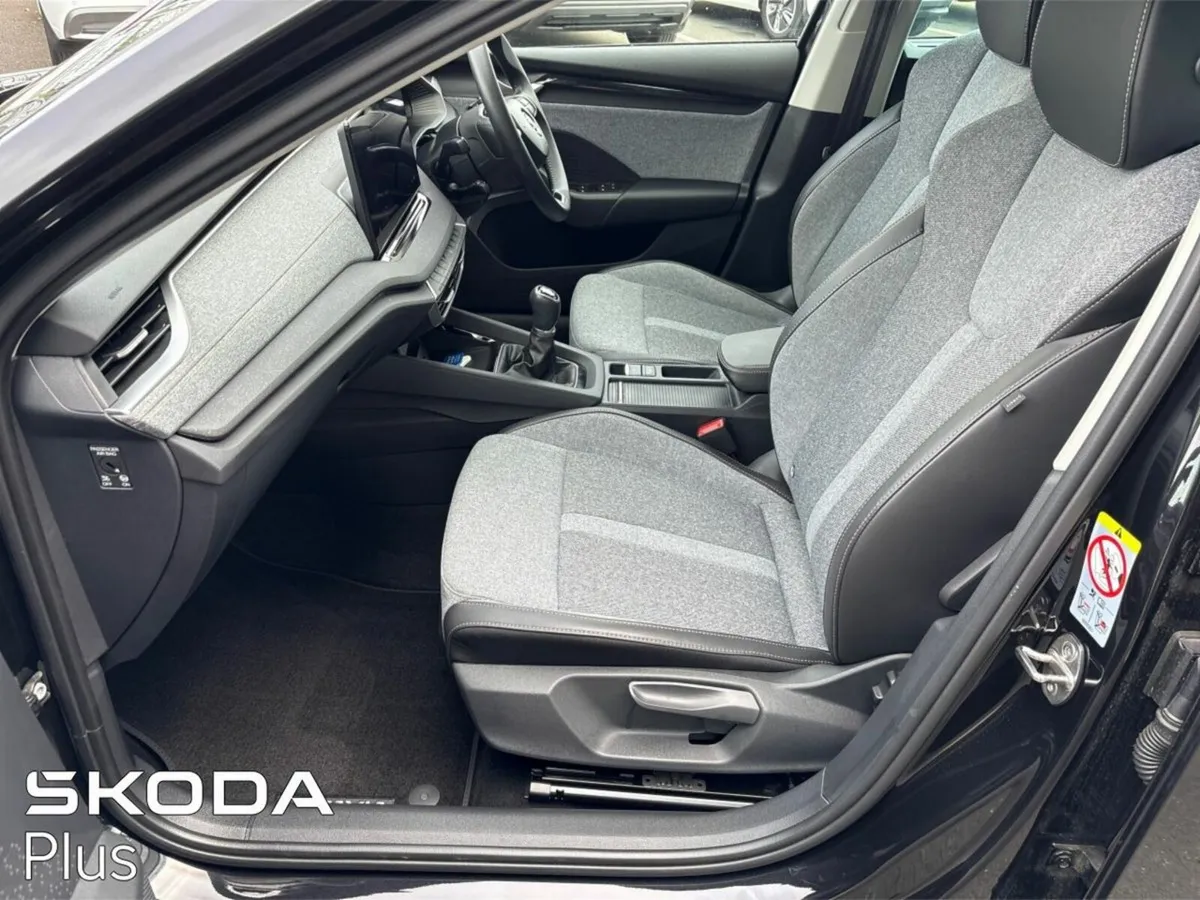 Skoda Octavia Selection Plus 2.0TDI 115HP High Spe - Image 4