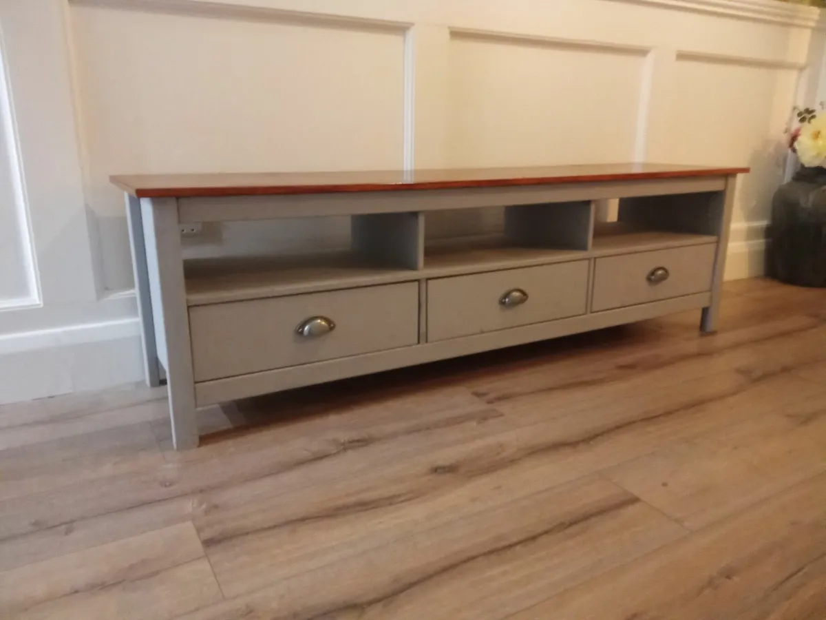 Tv unit - Image 1