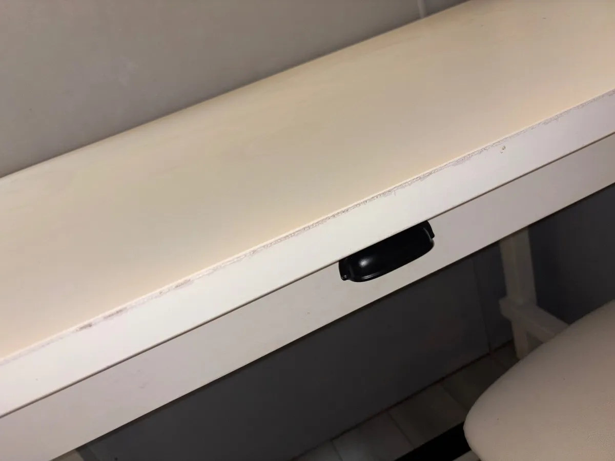 High table and two stools - Image 2