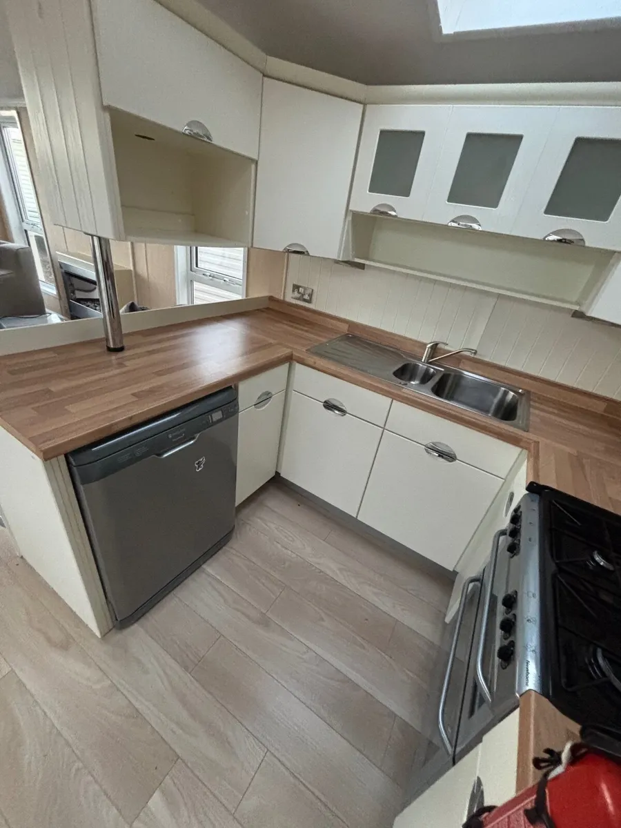 THE WILLERBY NEW HORIZON - Image 4