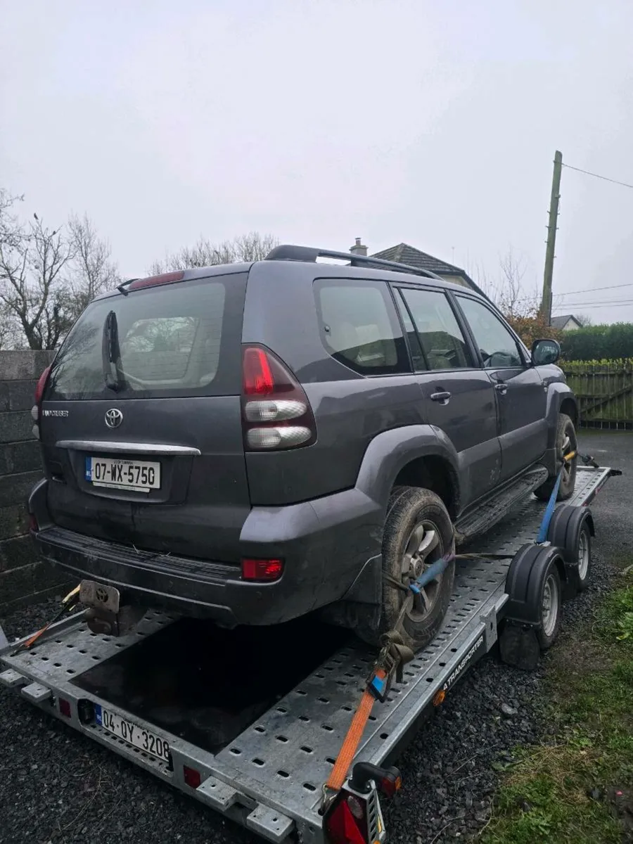 Toyota landcruiser breaking - Image 1