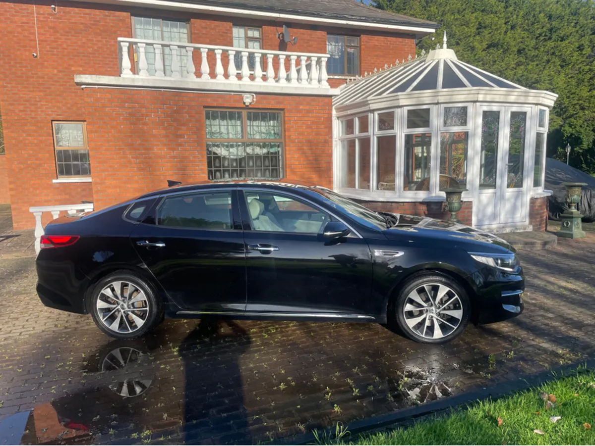 Kia Optima GSE 4DR - Image 3